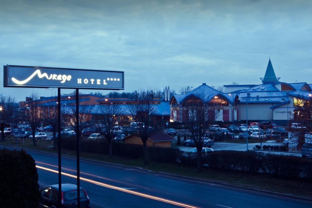 Mirage Hotel Sárvár المظهر الخارجي الصورة