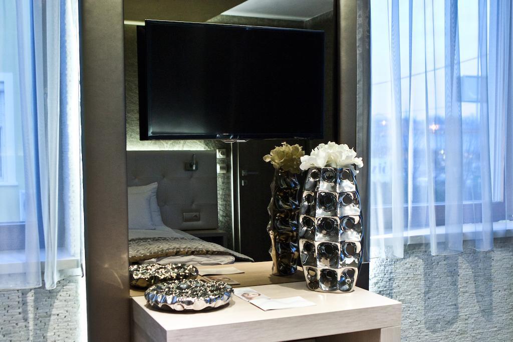 Mirage Hotel Sárvár المظهر الخارجي الصورة
